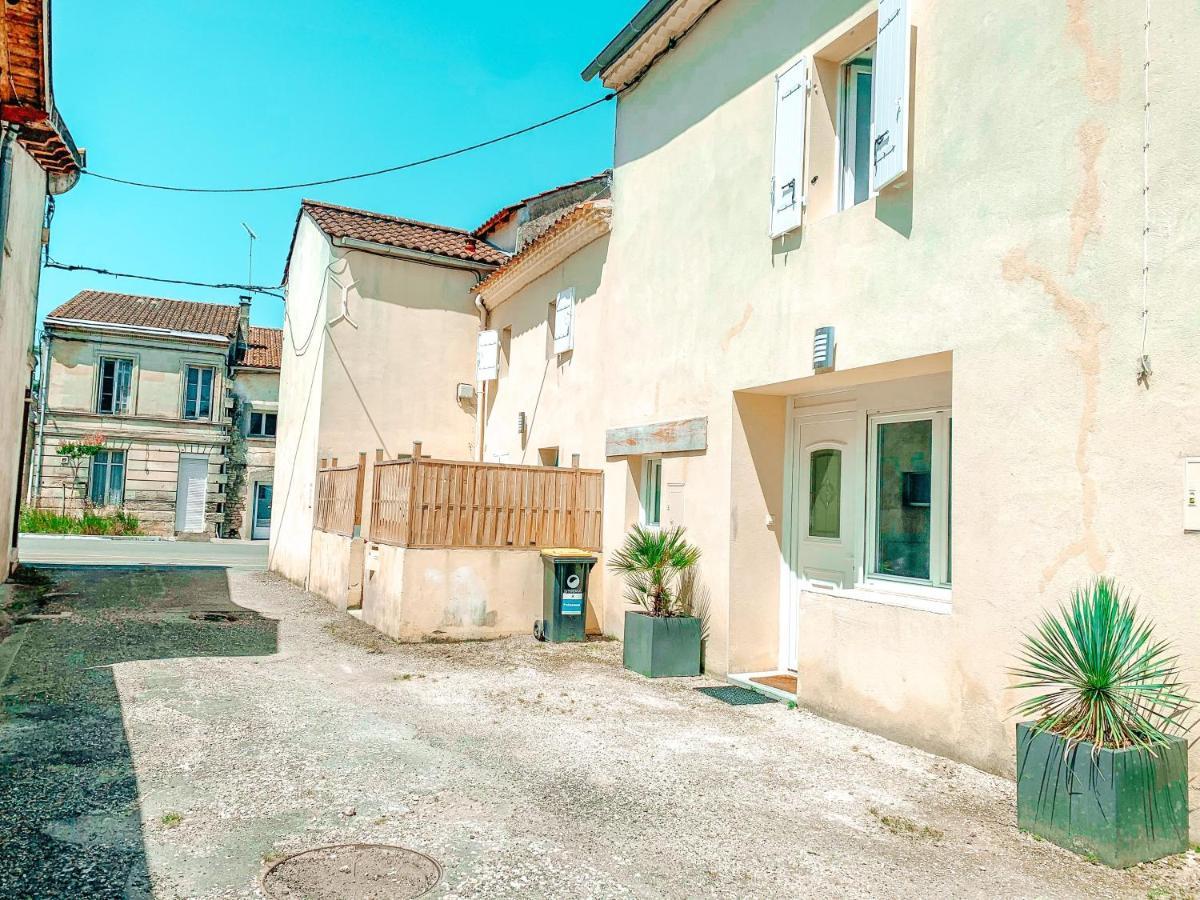 Le Studio Vert Climatise Situe 10 Min De Blaye Et De Sa Citadelle Apartment Eyrans Exterior photo